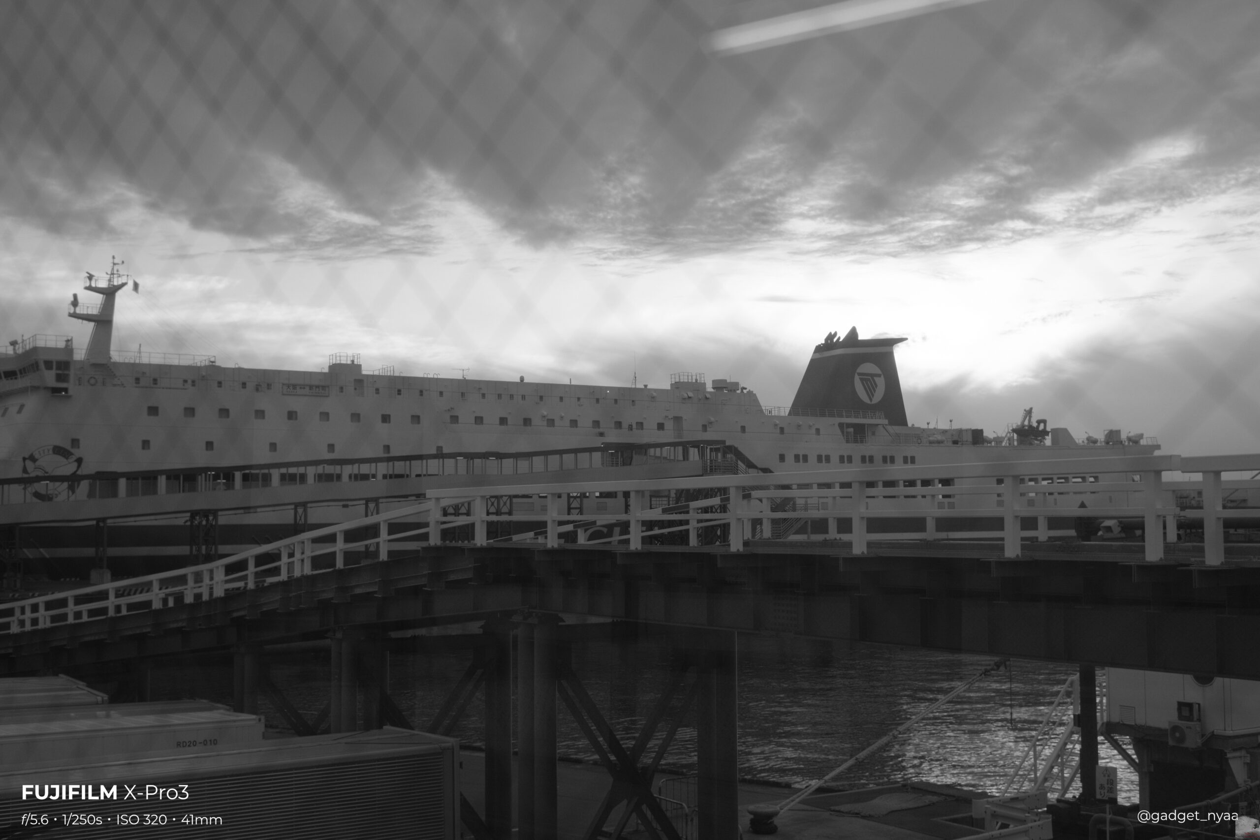 ACROSでのモノクロ縛りで出かけた旅①【X-Pro3 】【Ultron 27mm